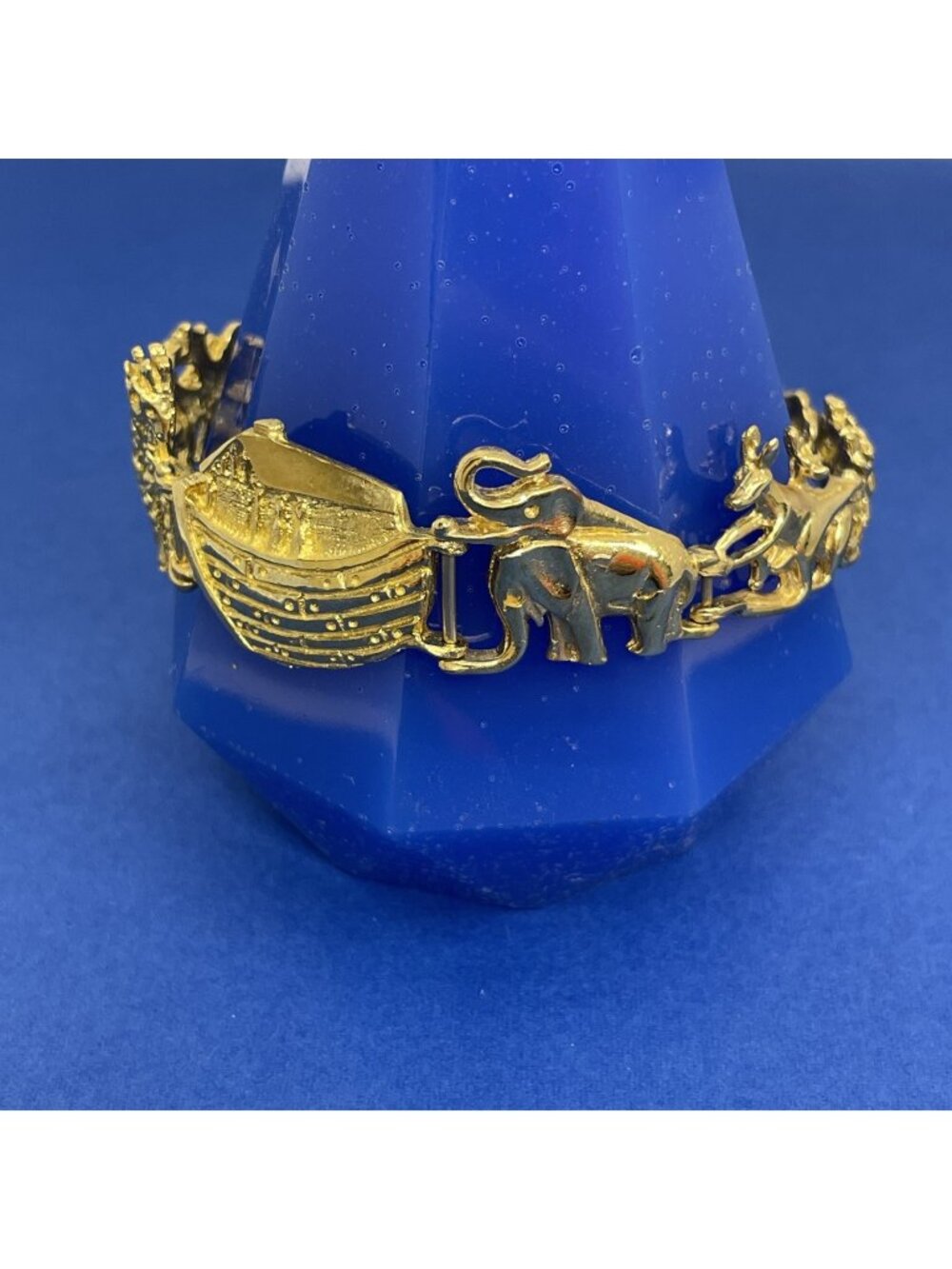 Vintage Gold-Tone Noahs Ark Animal Linked Panel Bracelet